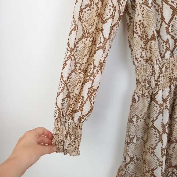 Michael Kors Snake Print Georgette Wrap Style Dress Size Medium - Picture 3 of 6